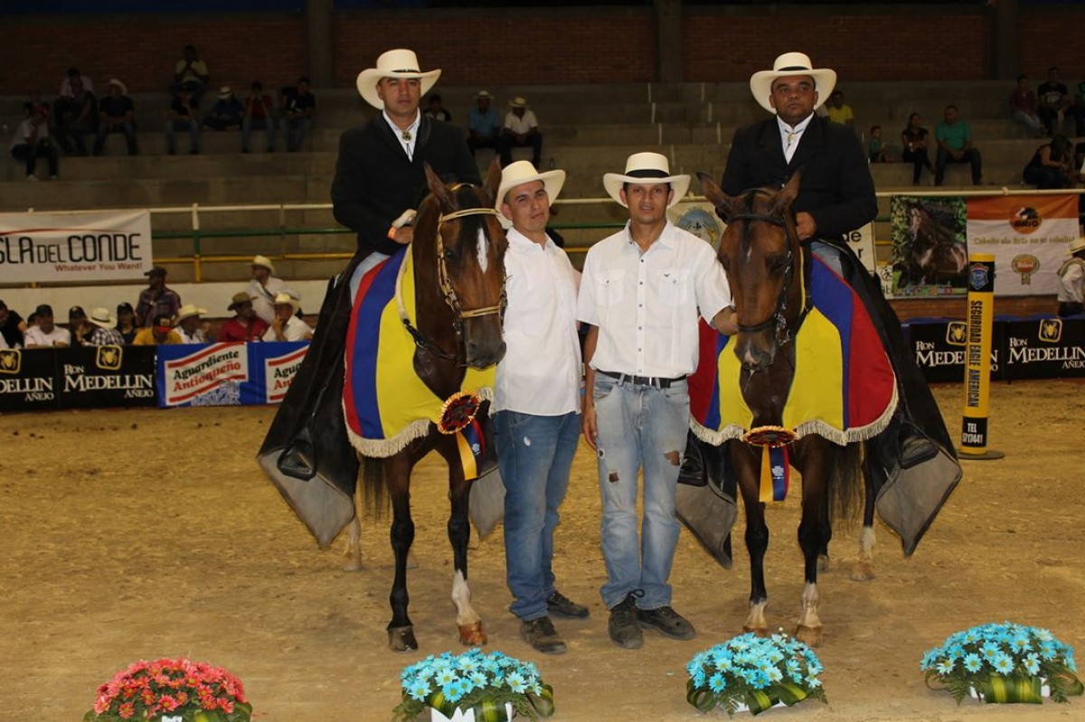 VÍDEO: Doña Bella Campeona, Fanaticada Reservada, Trocha Y Galope, Cúcuta 2017