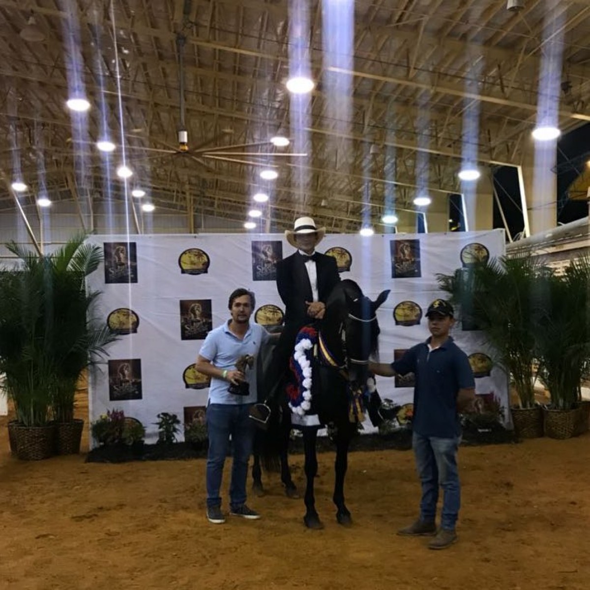 VÍDEO: Trascendente del Universo Gran Campeón Trote Y Galope, Spectrum 2018